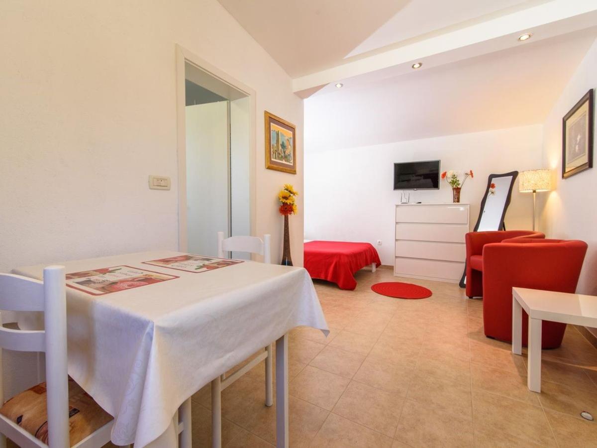 Apartments Beba - Peaceful Location Trogir Exterior photo